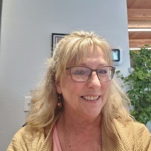 Meet your Posher, Wendy